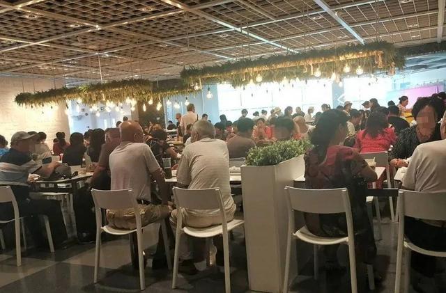 老年人相亲成内娱顶流：论搞对象，你大爷还是你大爷-14.jpg