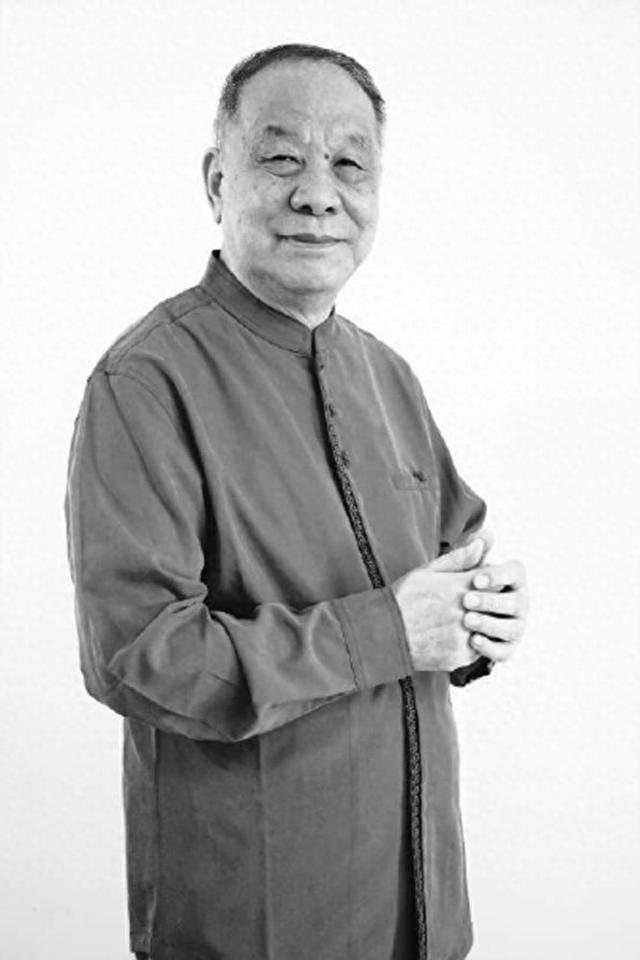 刘心武《红楼梦》研究的新作出版，他为何说《金瓶梅》不可不知？-1.jpg