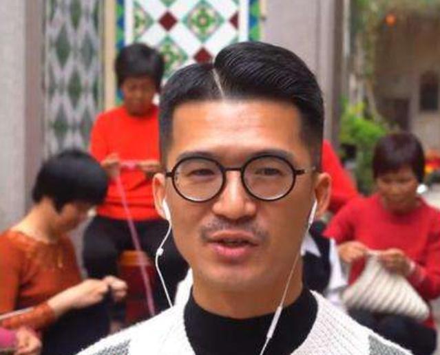 汕头85后小伙，靠织毛衣两登央视，一件毛衣卖9899元，年入500万-25.jpg