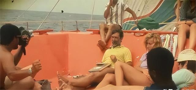 最邪恶的实验：6女4男船上共渡100天，失去法律约束，结果如何？-9.jpg