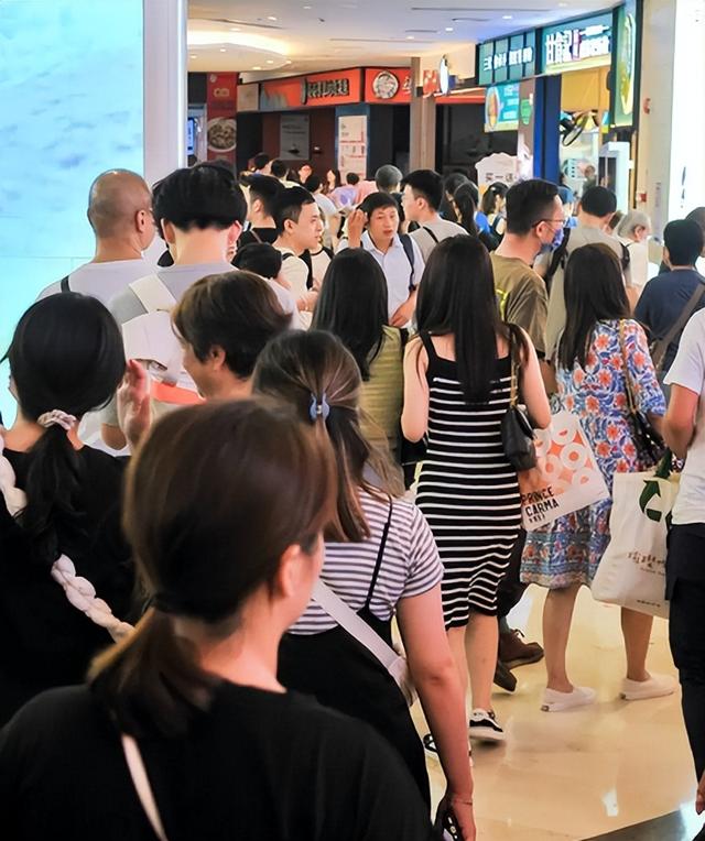 去了一趟香港，被震撼了三观，香港人的生活，让我眼界大开-4.jpg