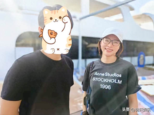 51岁董卿素颜游苏州美上热搜，网友：央视气质教科书-5.jpg