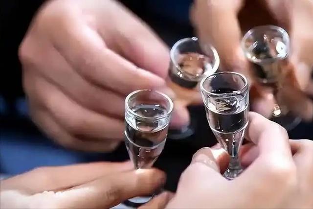 人不会无缘无故患脂肪肝！研究发现：得脂肪肝的人，离不开这3点-3.jpg