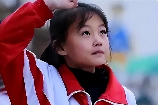 后不后悔？宁夏那个一笑成名拒绝百万签约的小女孩，现在成了这样-7.jpg