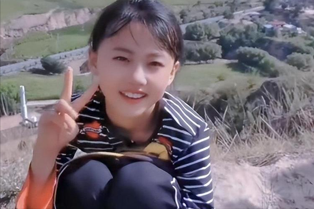 后不后悔？宁夏那个一笑成名拒绝百万签约的小女孩，现在成了这样-8.jpg