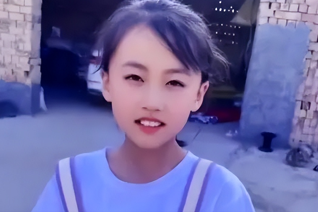 后不后悔？宁夏那个一笑成名拒绝百万签约的小女孩，现在成了这样-18.jpg
