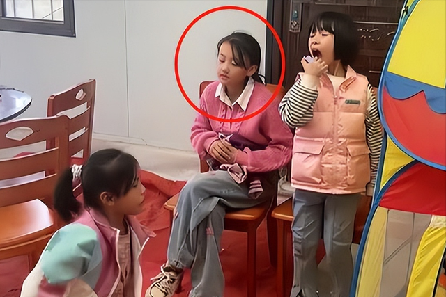 后不后悔？宁夏那个一笑成名拒绝百万签约的小女孩，现在成了这样-26.jpg