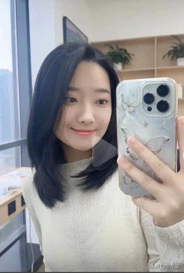 27岁女子在三亚被蛇咬后身亡：她长得温婉漂亮，是家中的独生女-1.jpg