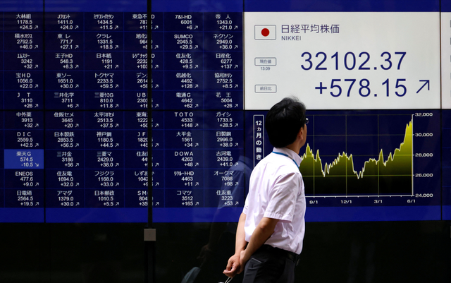中美日存款过百万人数断崖：美790万名，日399万名，中国差距太大-6.jpg