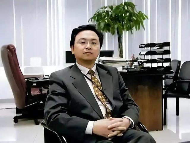 王传福15岁成孤儿，嫂子卖嫁妆供上学，今身价千亿把嫂子宠成公主-10.jpg