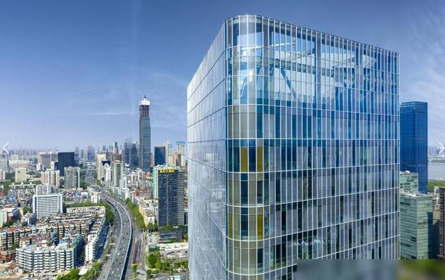 巨头疯狂囤地：一个令人细思极恐的转向信号-3.jpg